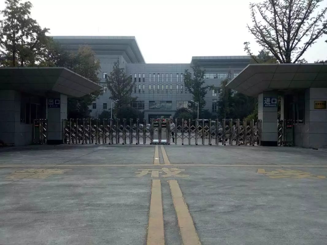 厦门厦门四川消防总队伸缩门